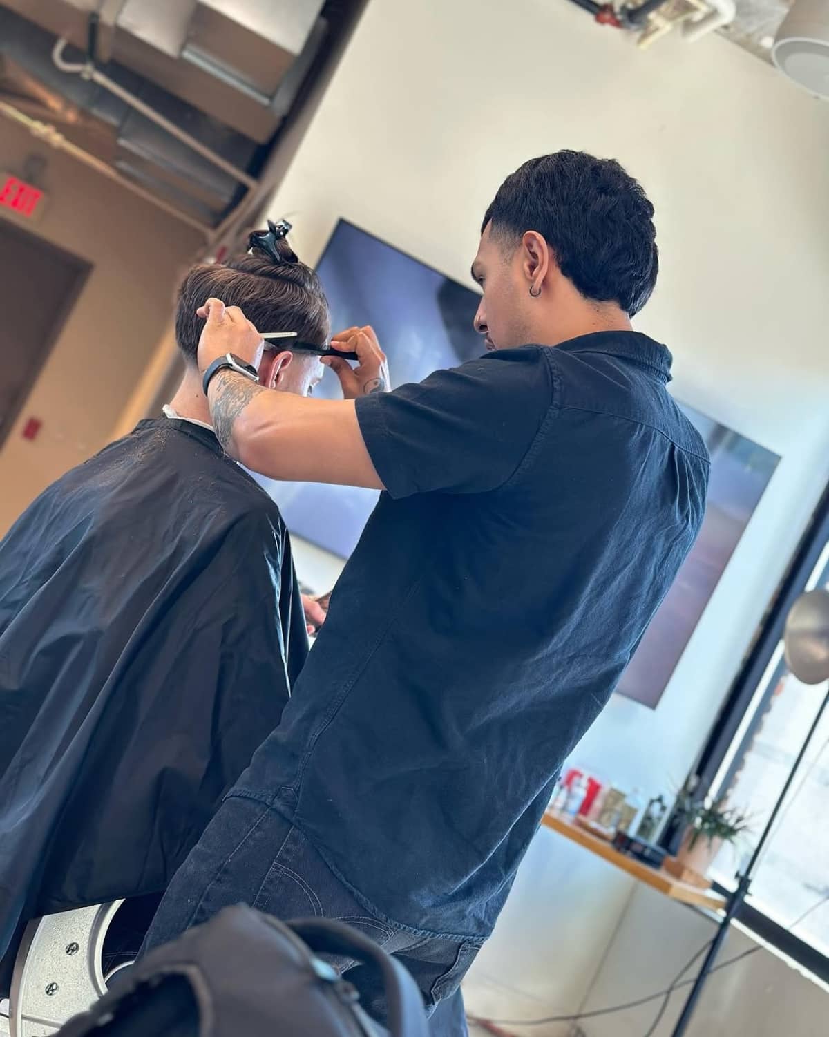 Brandon, barber